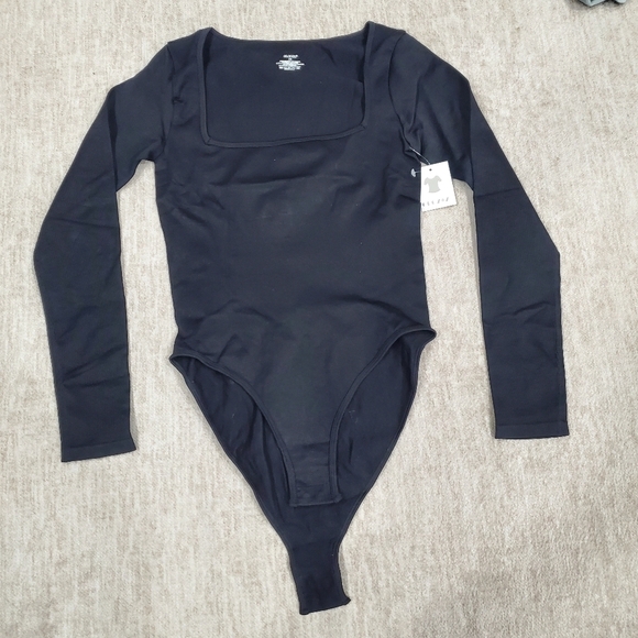 COPY - Tummy Control Shapewear Black Square Neck Top - Picture 3 of 11